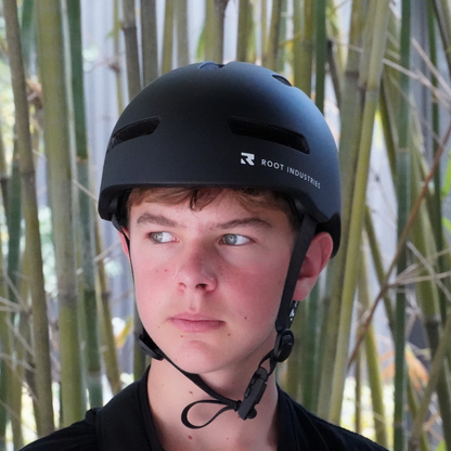 The Edge Pro Helmet - Black/White