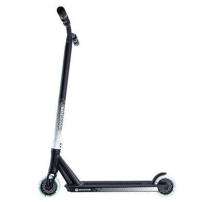 Invictus v2 Scooter - Black/White - Ex-Photoshoot
