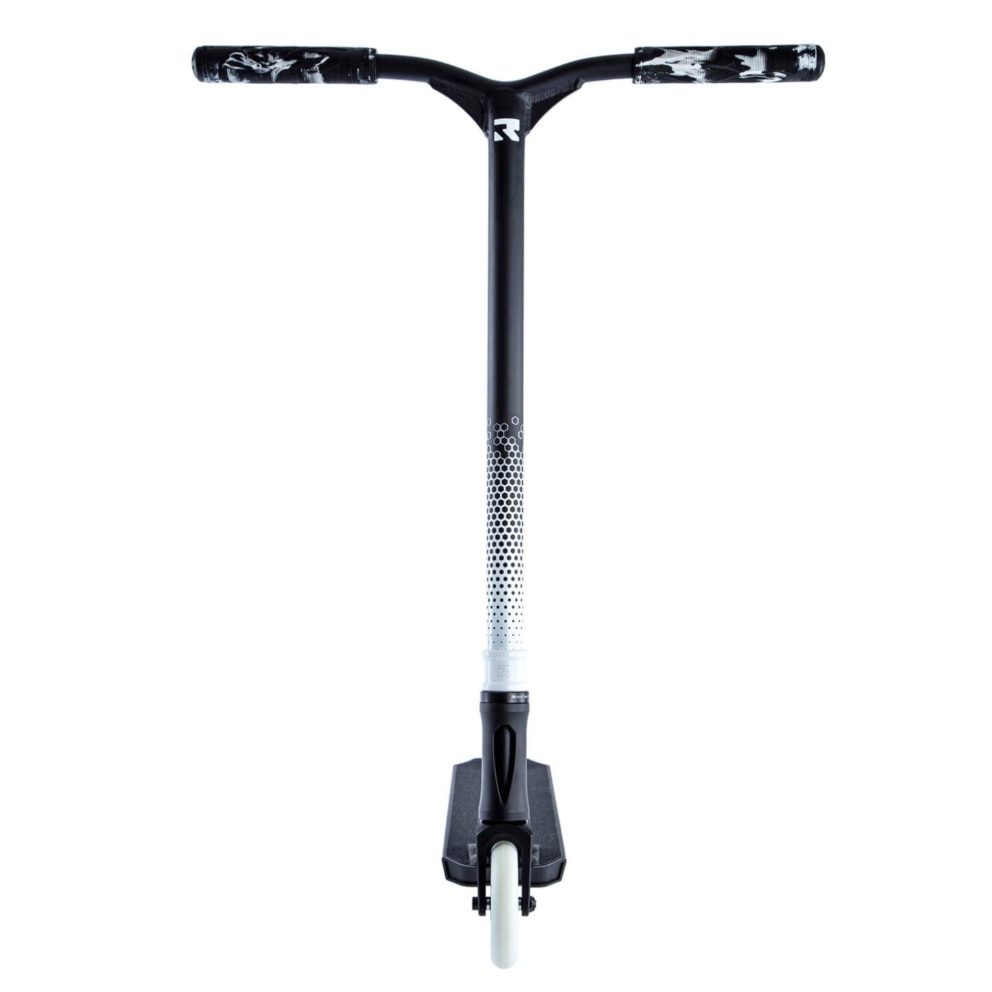 Invictus v2 Scooter - Black/White - Ex-Photoshoot