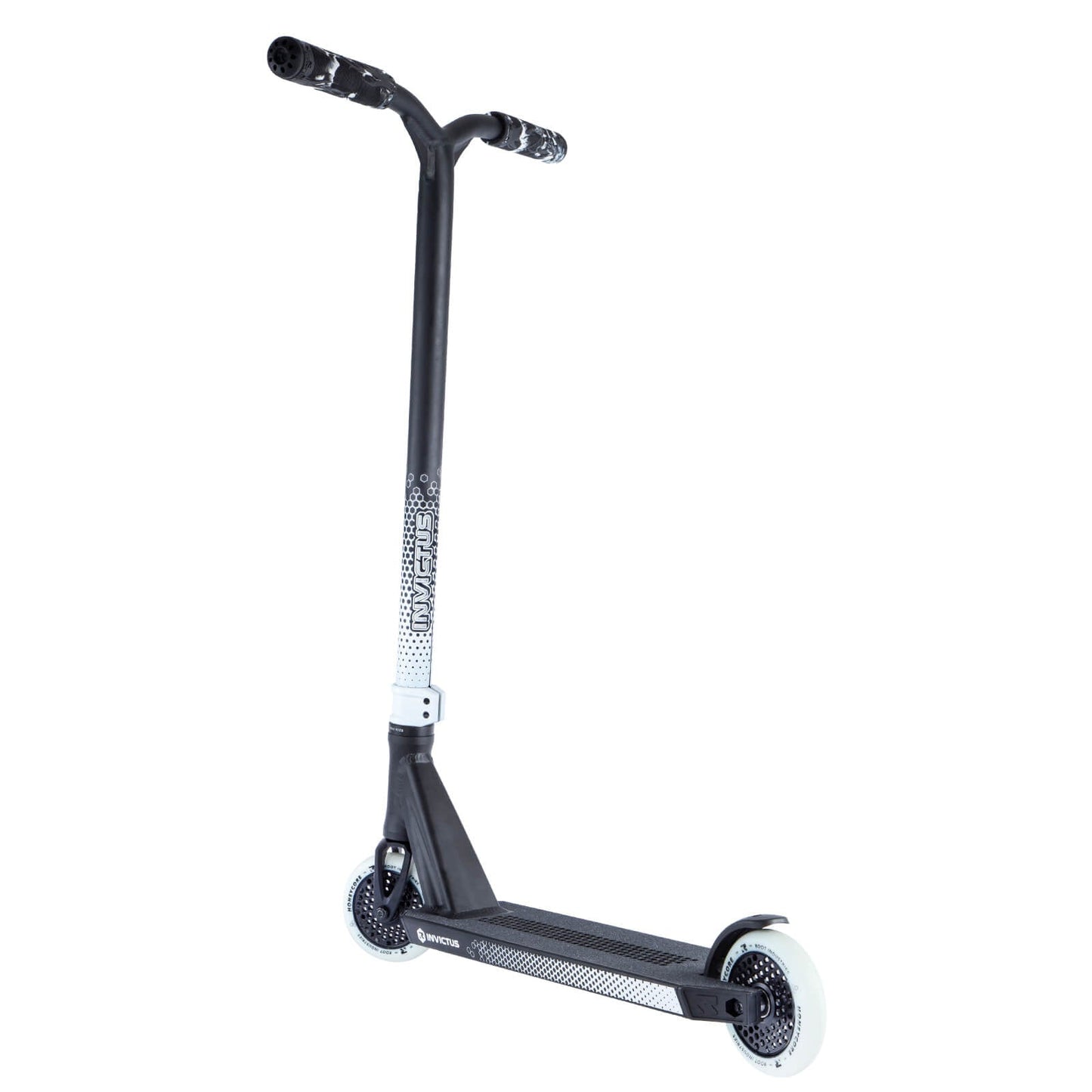 Invictus v2 Scooter - Black/White - Ex-Photoshoot
